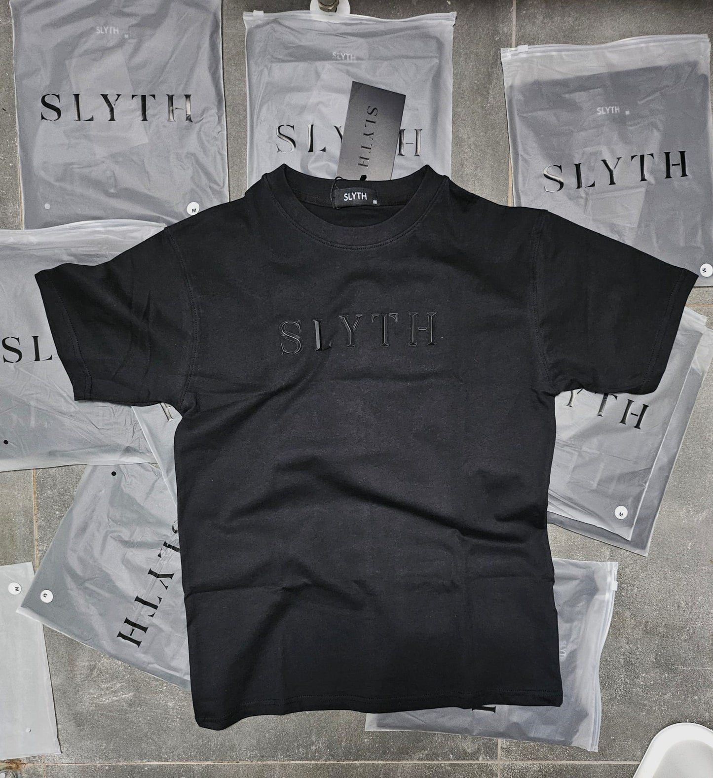 CAMISETA SLYTH NEGRO